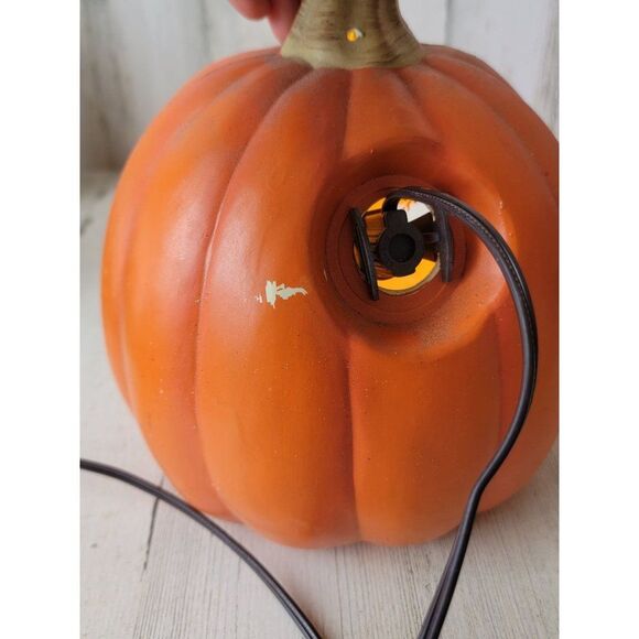 Happy Light up Jack O'Lantern Halloween pumpkin prop - Picture 8 of 12